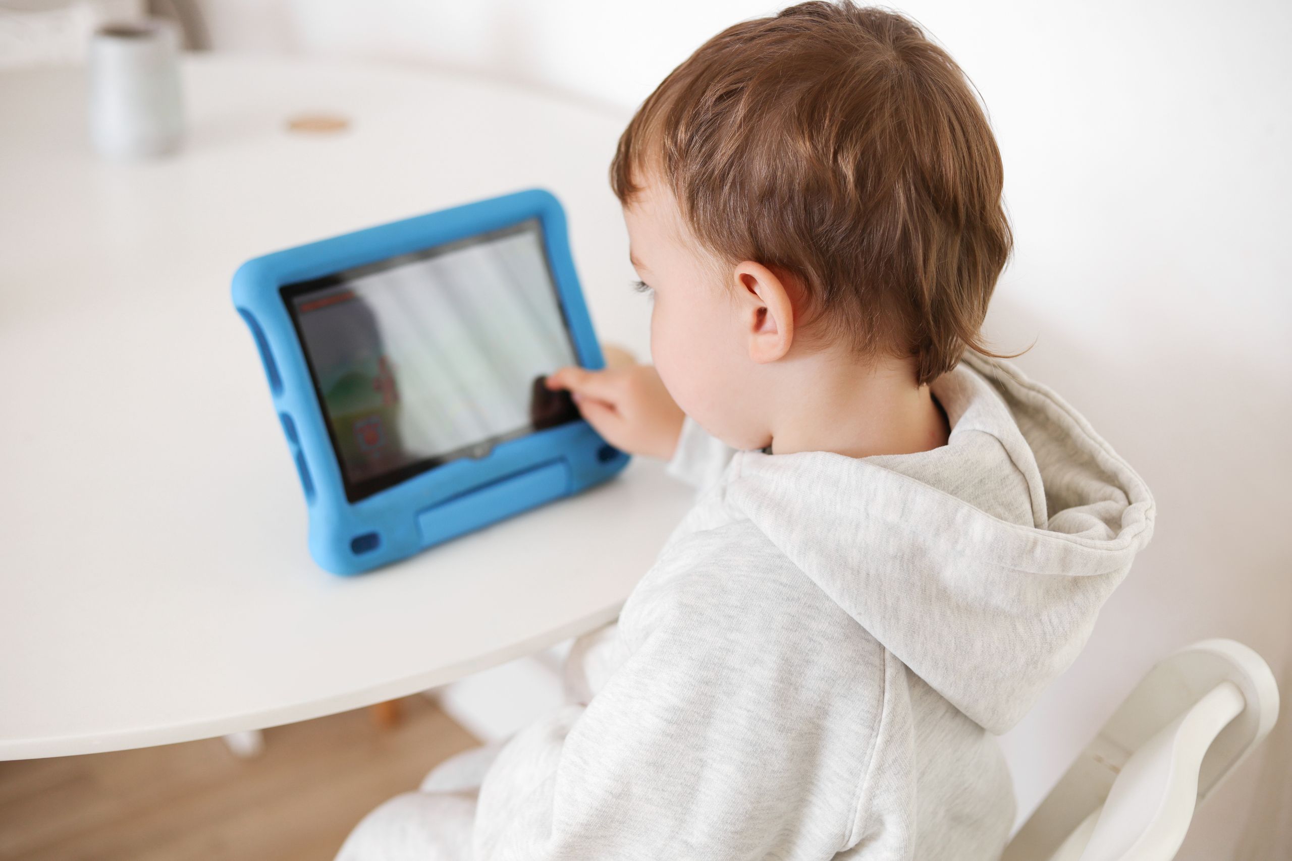 Screen Time and Speech Delay: The Connection Every Parent Should Understand